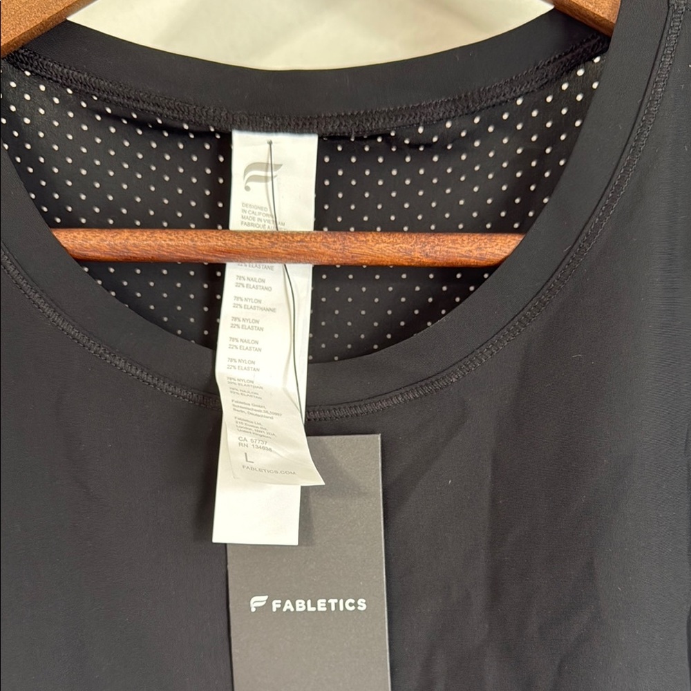 Fabletics Women's Short Sleeve Black Tee - Picture 2 of 4